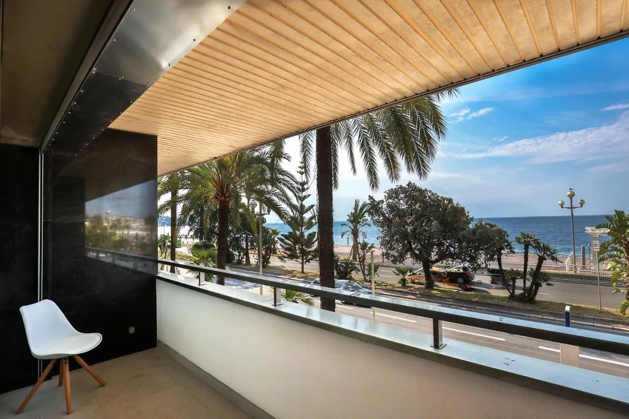 Incroyable Vue Mer, 2 Pieces Refait A Neuf Avec Piscine Sur Le Toit/ Wifi/Ac Nice 0*,  France